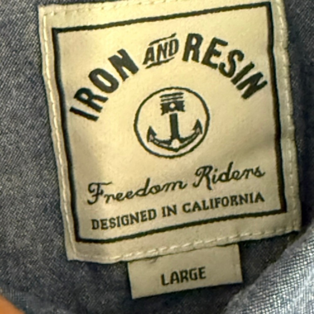 Iron and Resin Mens Large Blue Chambray Western Button Down Shirt Long Sleeve - Picture 5 of 10